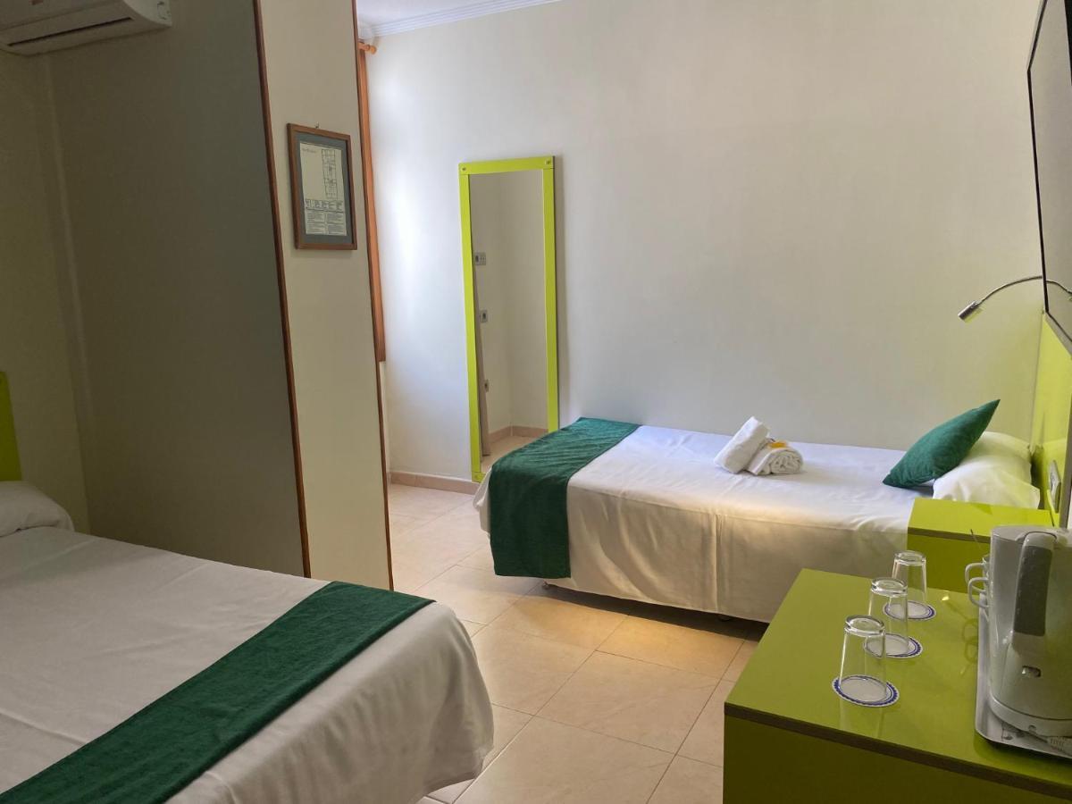 Hotel Andrea'S Los Cristianos  Esterno foto